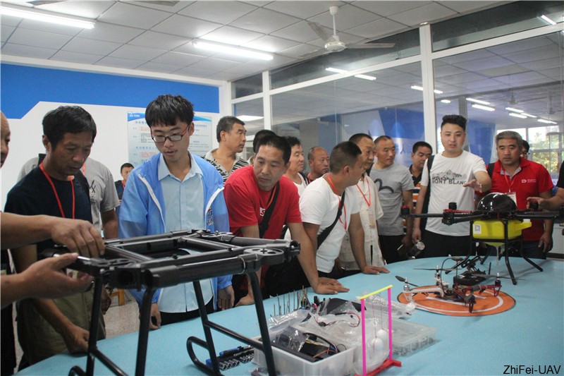 河北智飛極農(nóng)無(wú)人機(jī)科技|保定ASFC無(wú)人機(jī)駕駛員培訓(xùn)考證|打藥撒藥噴藥植保無(wú)人機(jī)